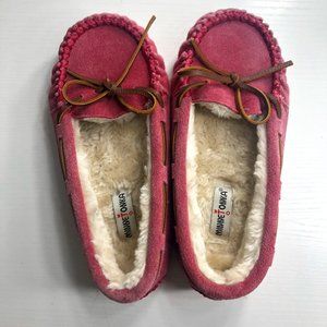 Minnetonka Pink Fur Lined Slippers